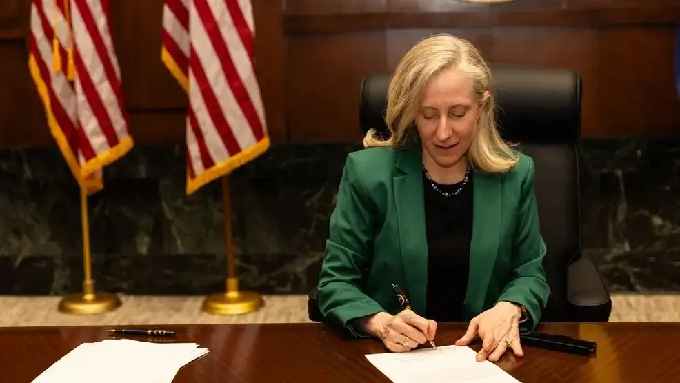 DOJ Threatens Federal Lawsuit Against Virginia Gov. Spanberger Over Assault Firearms Ban Bill